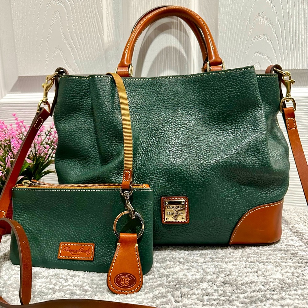 Dooney & Bourke Brenna with pouch & keychain